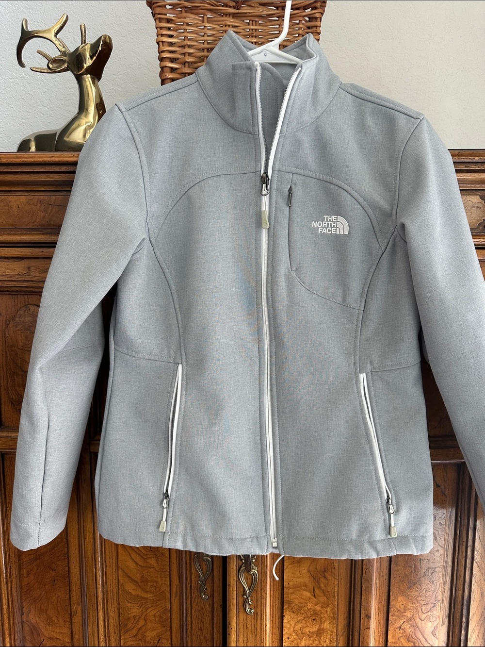 The North Face Women's Light Gray Softshell Utility Jacket